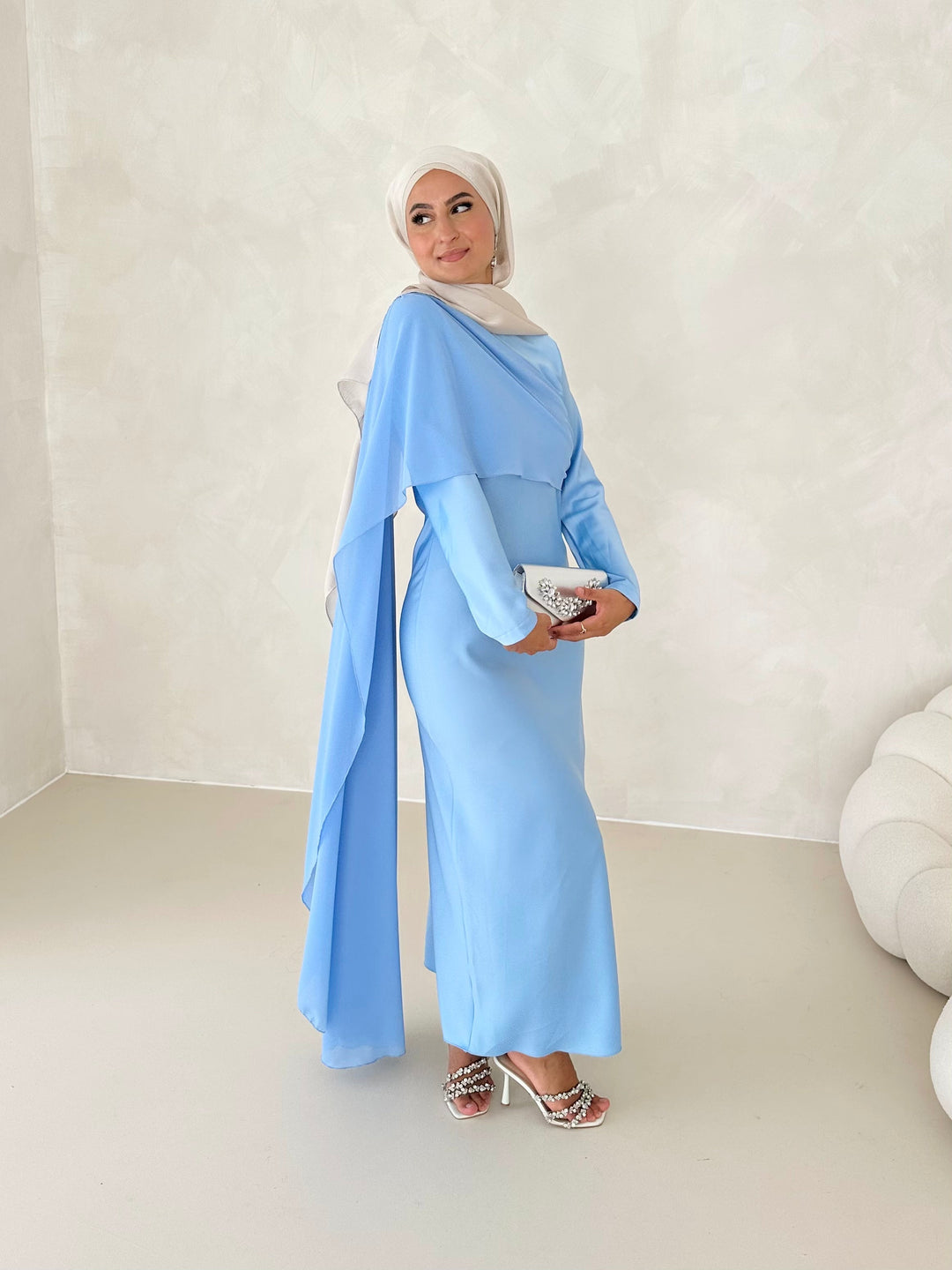 Robe Inaya