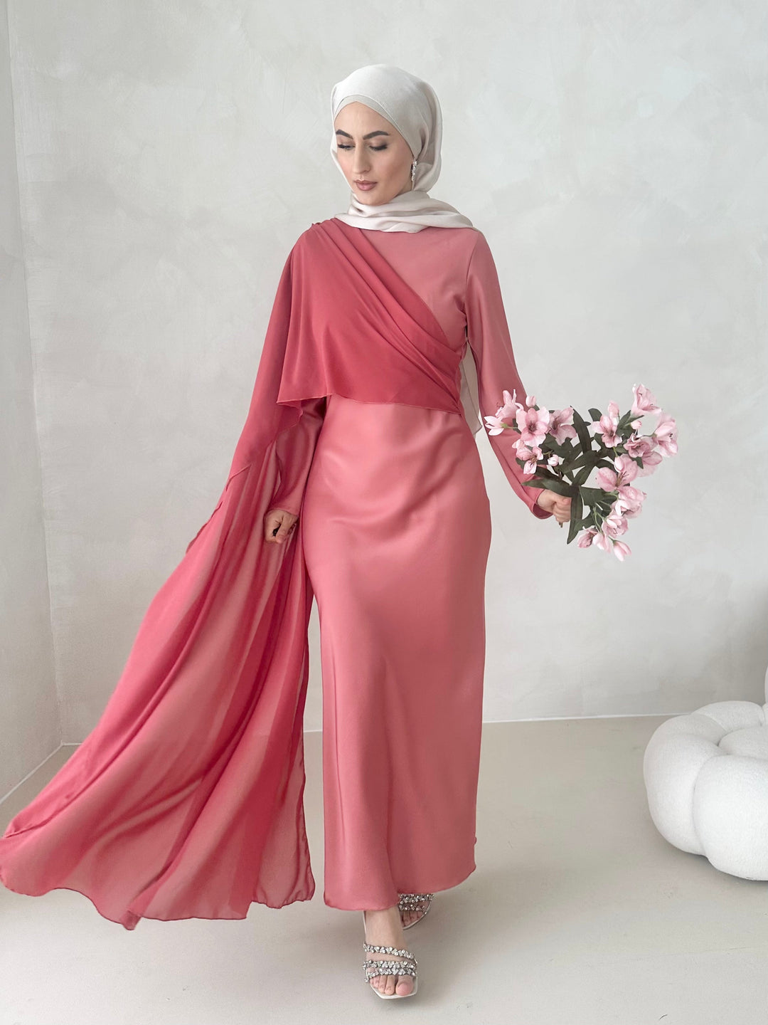 Robe Inaya
